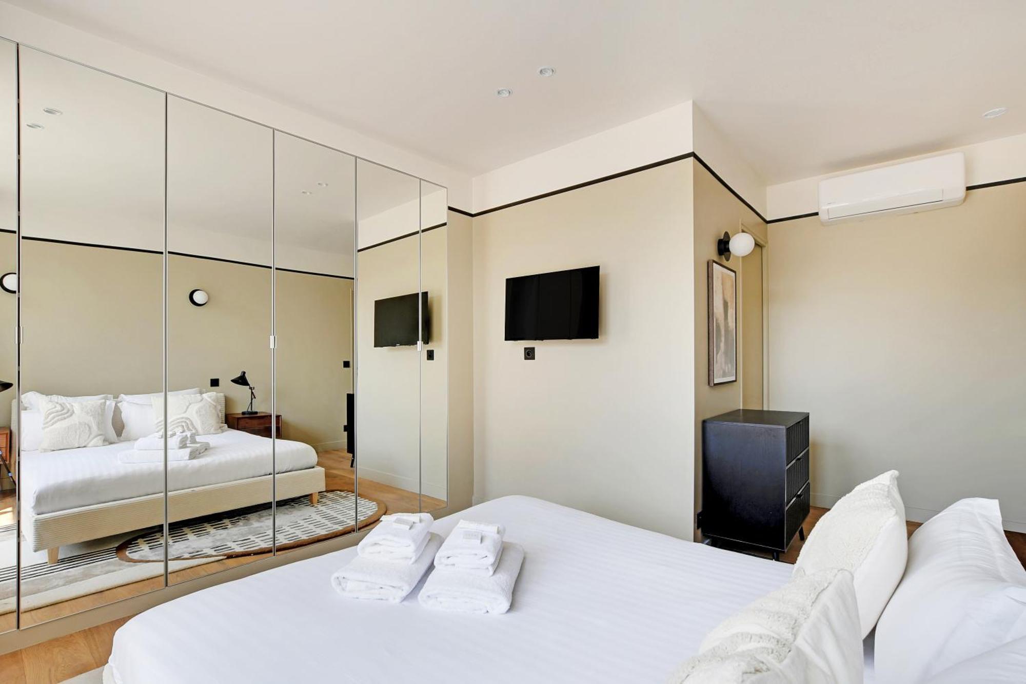 Pick A Flat's In Daumesnil - Avenue Du General Bizot Apartment Paris
