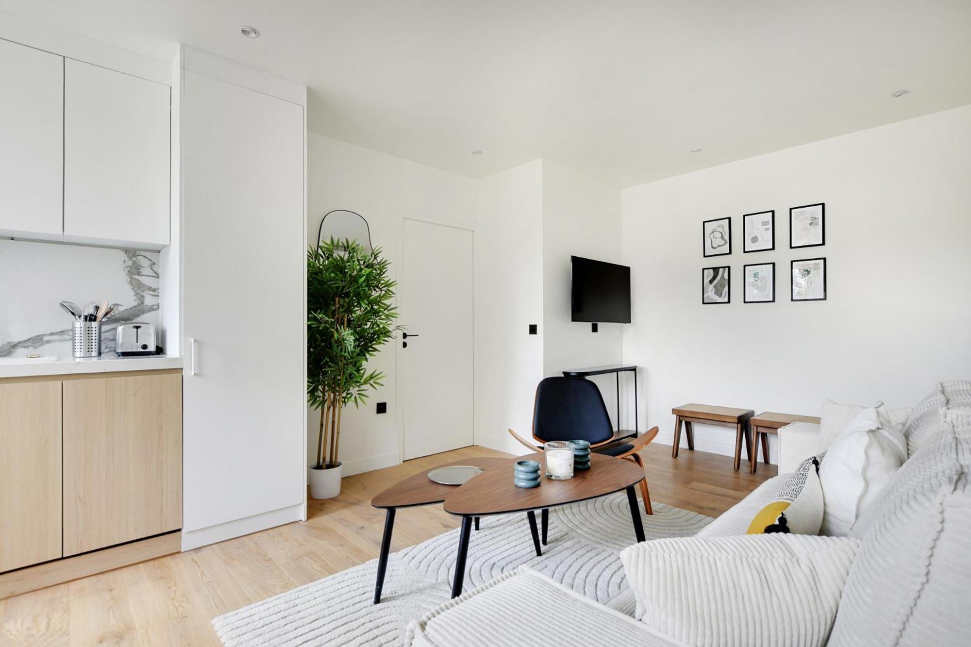 Pick A Flat's In Daumesnil - Avenue Du General Bizot * Paris