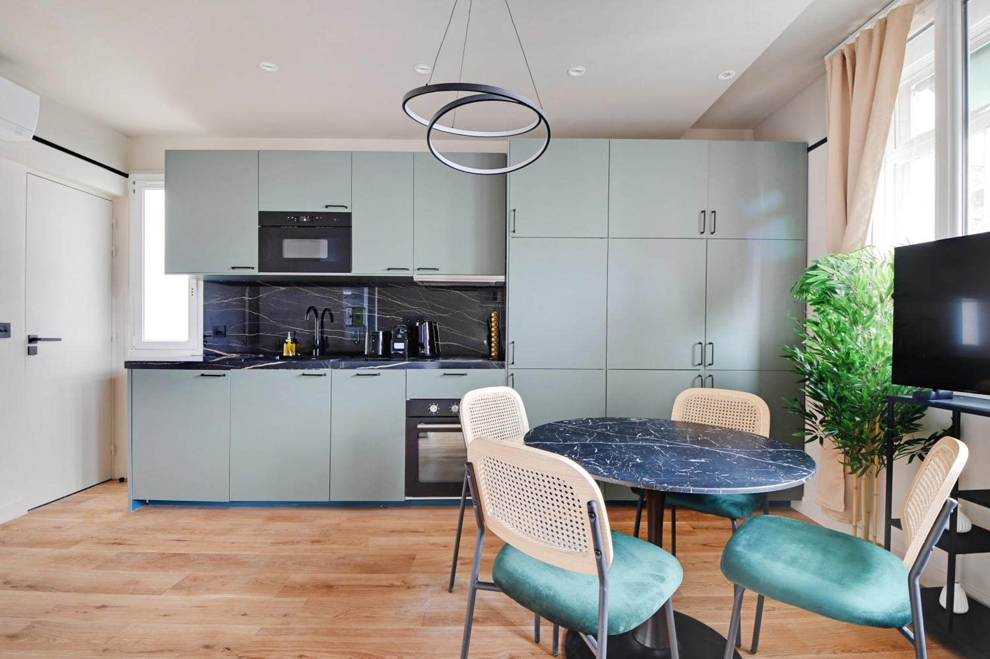 Pick A Flat's In Daumesnil - Avenue Du General Bizot Apartment Paris